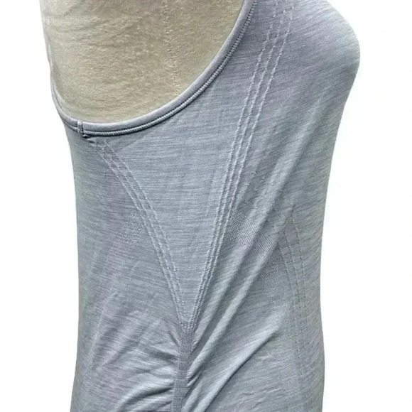 🔥 Host Pick 🔥Athleta light blue racer back Workout tank top size small - Picture 8 of 9